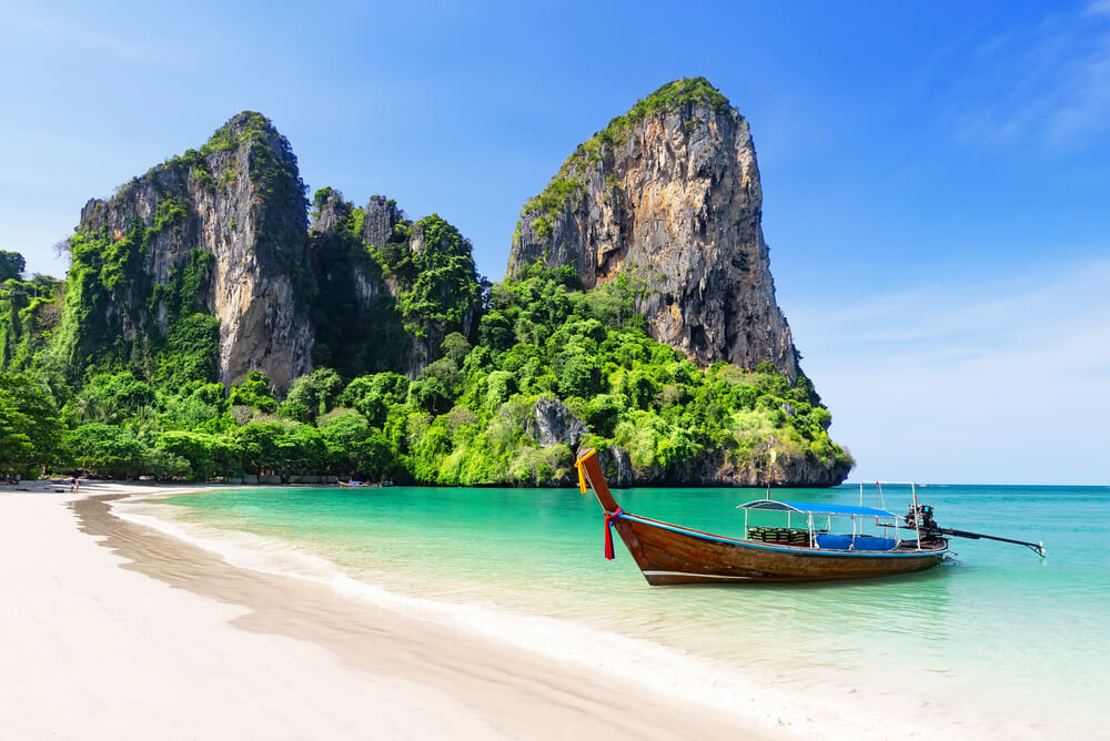 Phi Phi, Bamboo & Rang Yai Islands Tour from Phuket –With Fishing